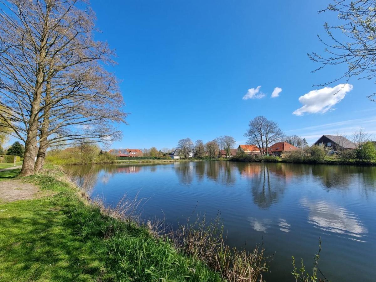 Ferienhaus Steuerbord Im Bootshaus Neßmersiel Exteriér fotografie