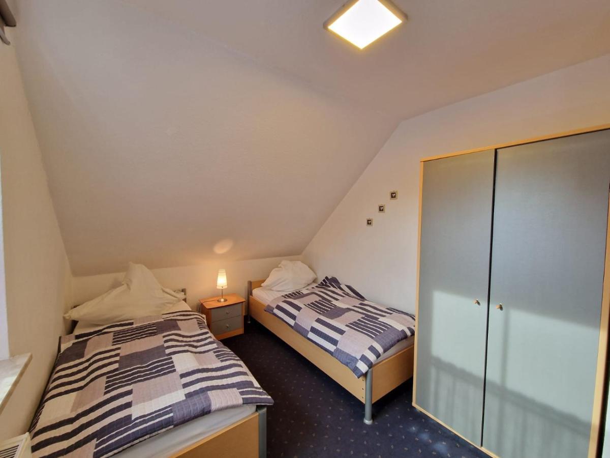 Ferienhaus Steuerbord Im Bootshaus Neßmersiel Exteriér fotografie